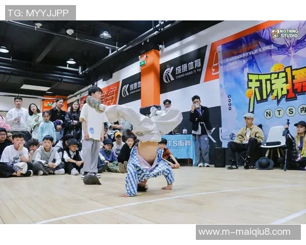 探索广州街舞队如何通过运动街舞实现整体压制体育的深层次影响与发展